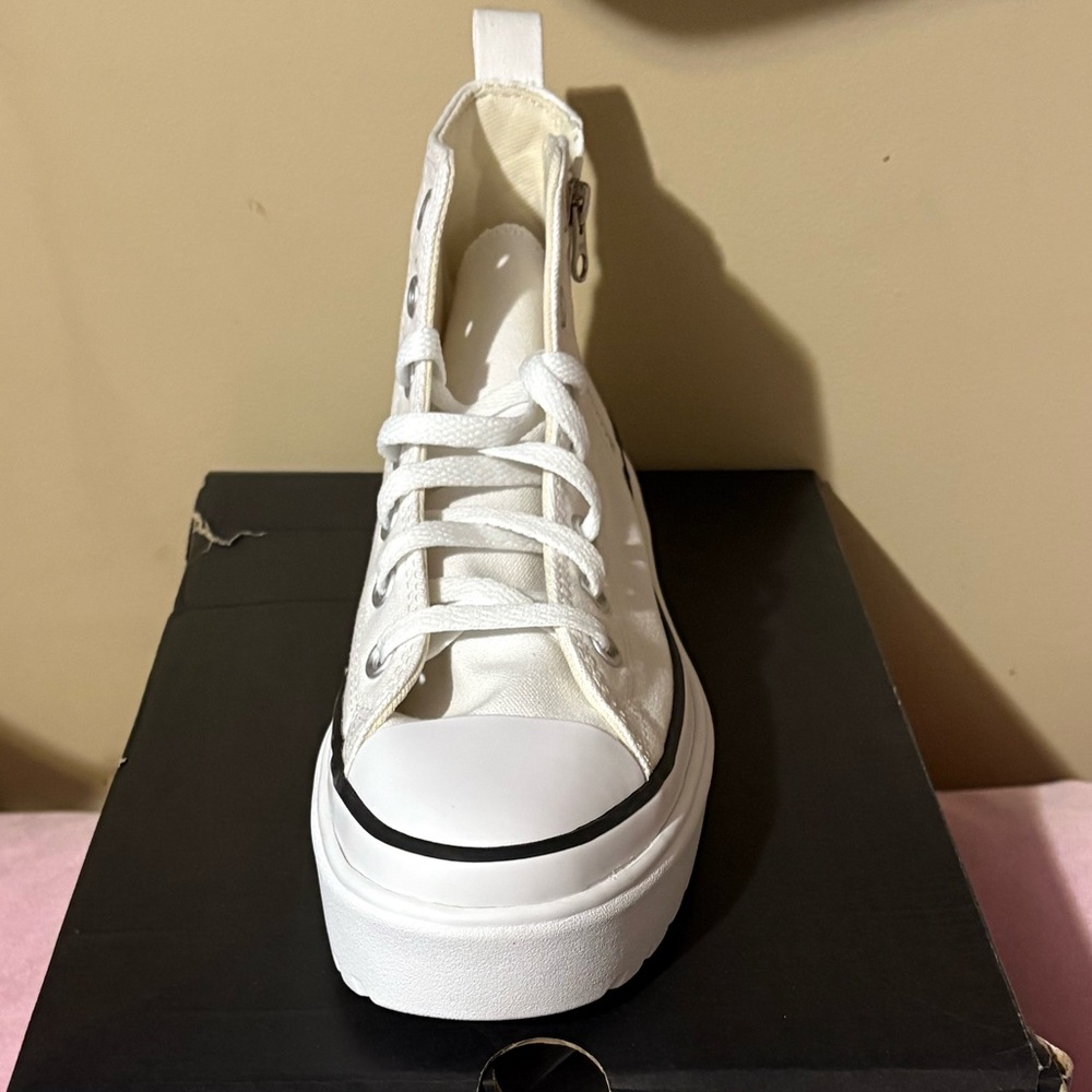 Converse Chuck Taylor All Star Lugged Lift High-Top Sneaker women’s sizing New